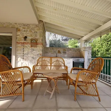 Villa Inn Villa *